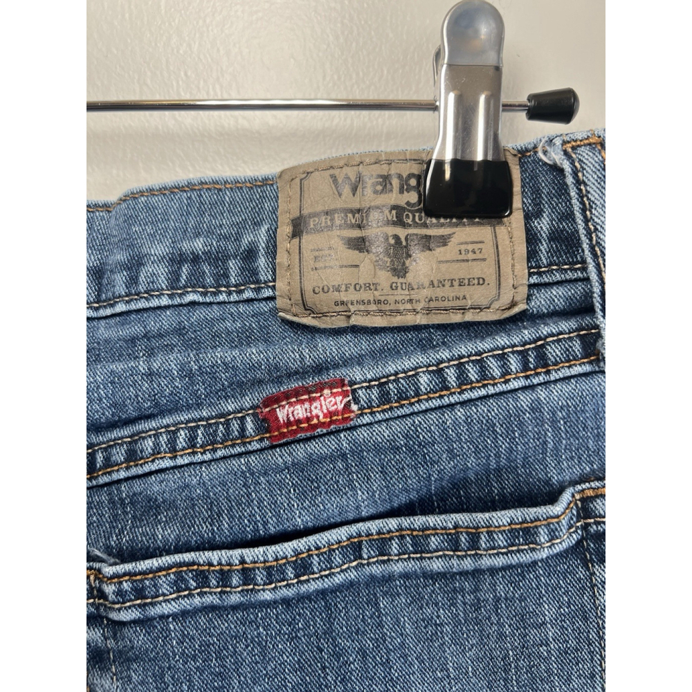 Wrangler Men's Blue Jeans Denim Straight Fit 30x30 Medium Wash Cowboy Ranchers - Picture 7 of 16